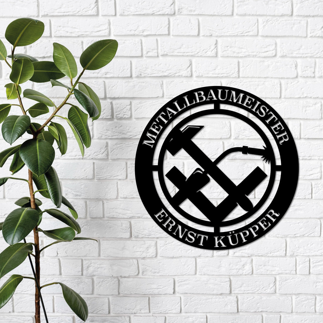 Das Zunftzeichen des Metallbaumeisters: Symbol für Handwerkskunst und Präzision
