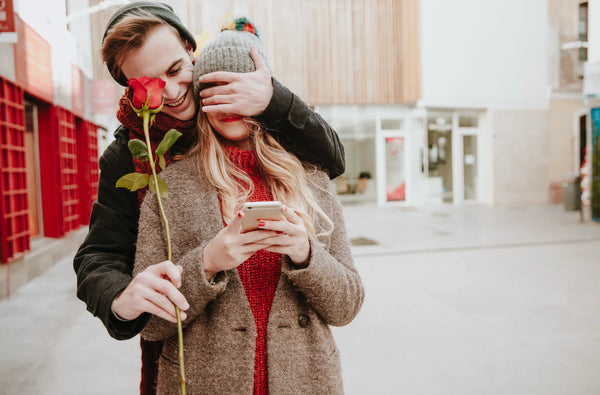 Die 10 besten Valentinstagsgeschenke für Sie – Liebevoll, persönlich und einzigartig
