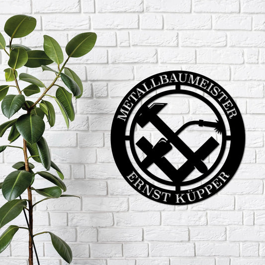 Das Zunftzeichen des Metallbaumeisters: Symbol für Handwerkskunst und Präzision