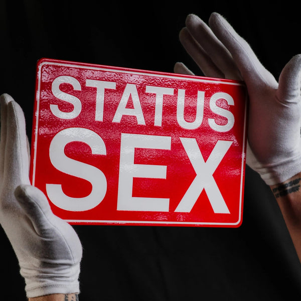 Status Sex Schild Steelmonks