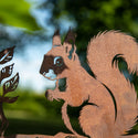 Eichhörnchen auf Ast Steelmonks