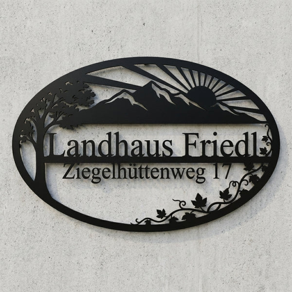Ovales Hausschild – Landhaus Friedl