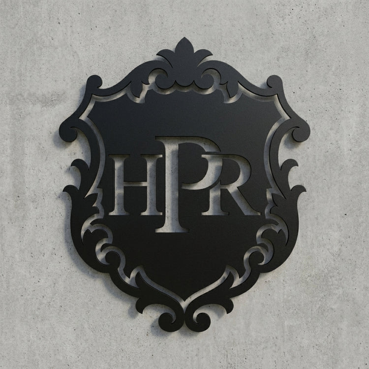 Verschnörkeltes Wappen HPR Monogramm