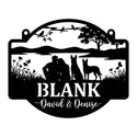 Familien-Wandschild BLANK – Paar am See mit zwei Malinois