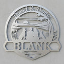 Familienschild BLANK – Paar am See mit zwei Malinois