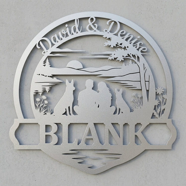 Familienschild BLANK – Paar am See mit zwei Malinois