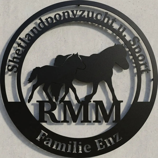 Ovales Hofschild – Shetlandponyzucht Steelmonks