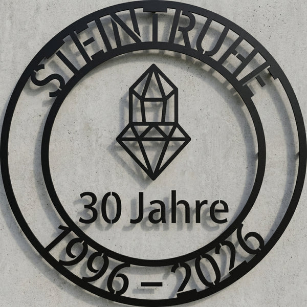 Rundes Jubiläumsschild Steintruhe 30 Jahre