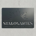 Rechteckiges Logo-Schild