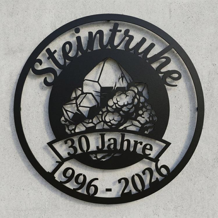 Steintruhe Jubiläumsschild 30 Jahre