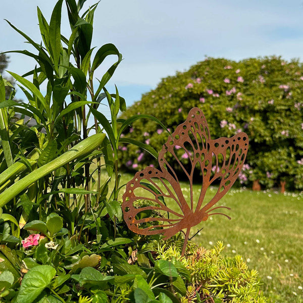 Fliegender Schmetterling -  Blumenstecker