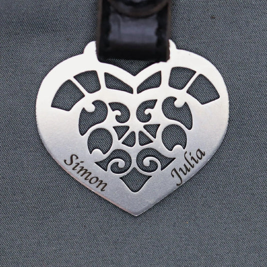 Steelmonks-Metallschild,Verbundenes Herz. Herz Anhänger Wanddekoration erhältlich in verschiednen Größen und Farben.