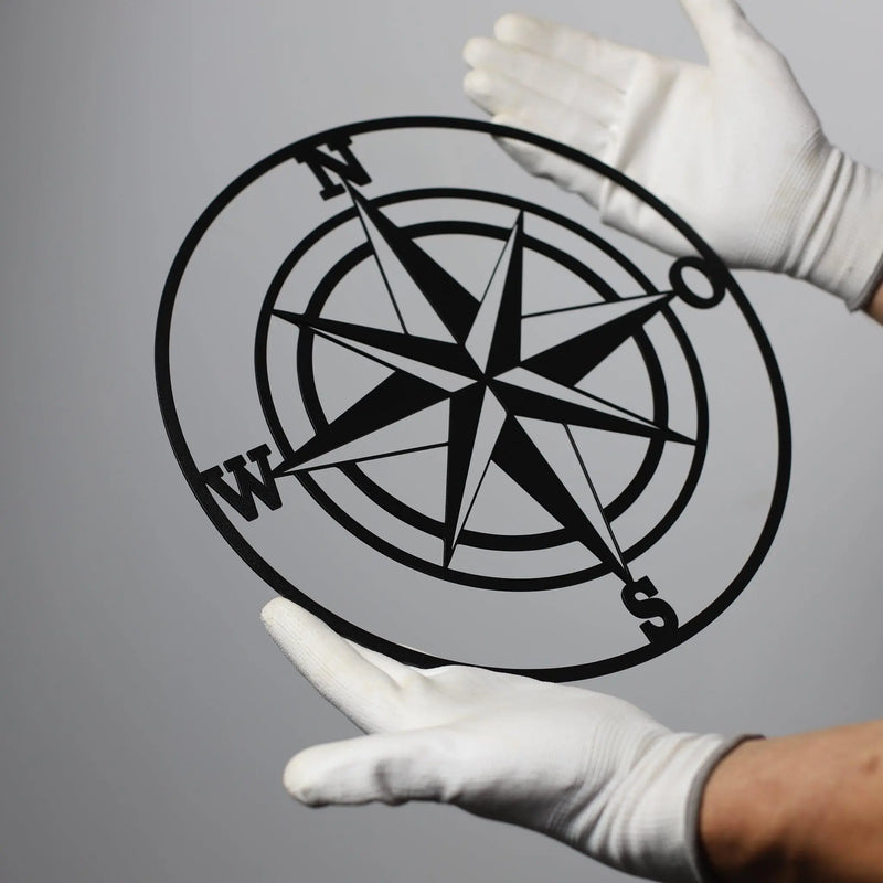 Steelmonks-Metallschild,Windrose. Maritimes Schild Wanddekoration erhältlich in verschiednen Größen und Farben. – Schilder aus Stahl von Steelmonks