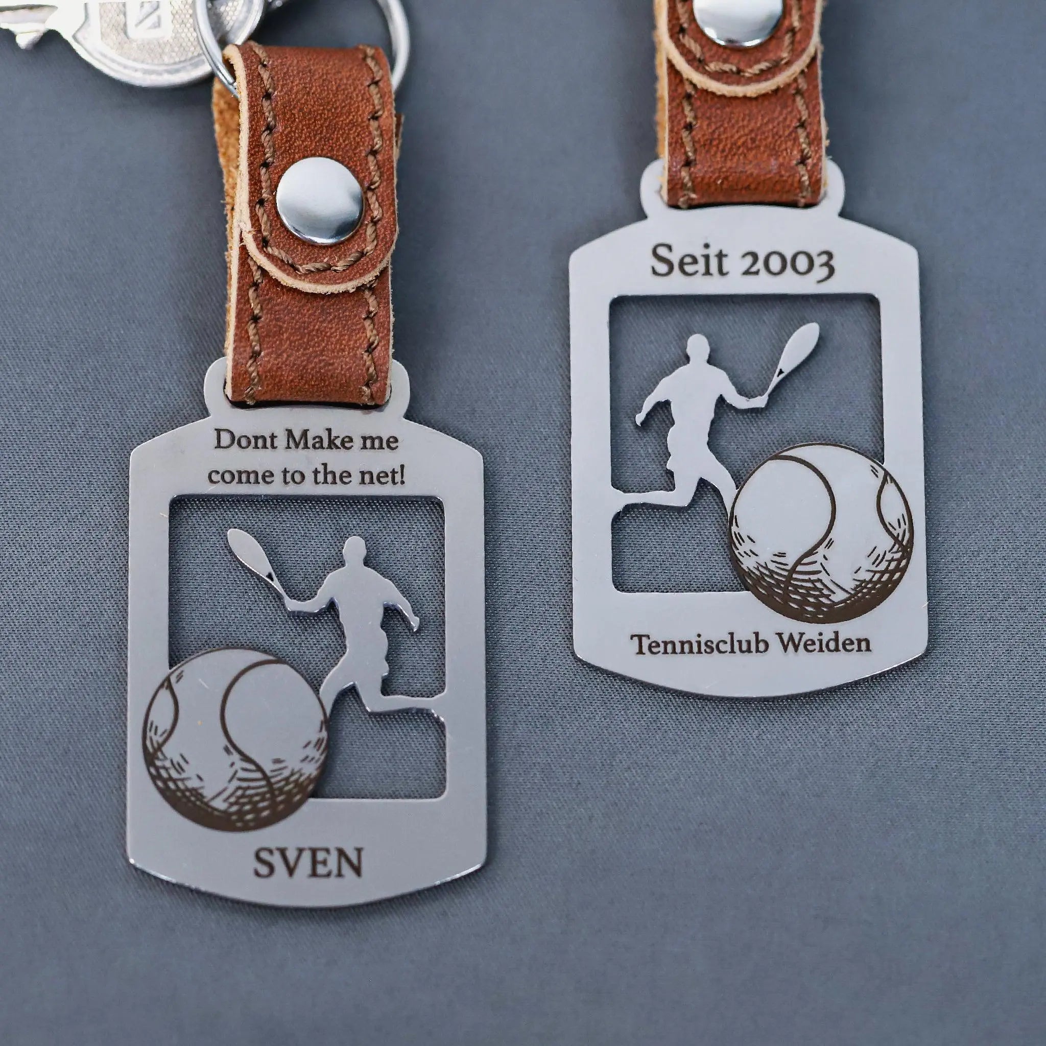 Steelmonks-Metallschild,Tennis. Sport- & Freizeit Anhänger Wanddekoration erhältlich in verschiednen Größen und Farben.
