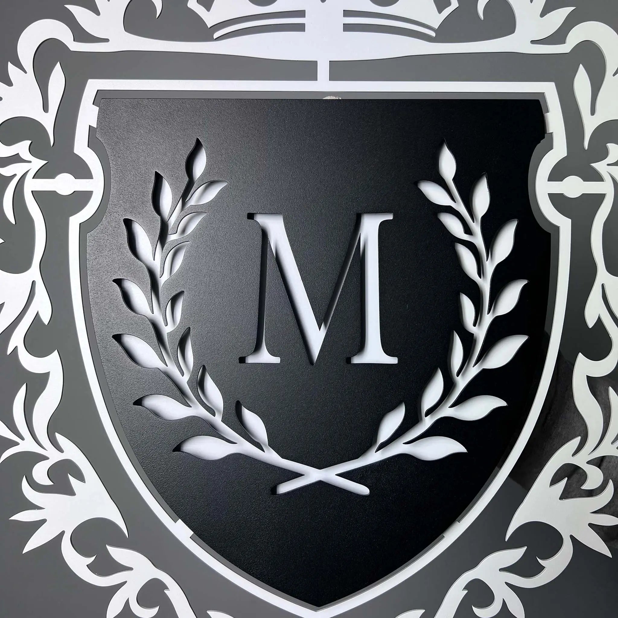 Steelmonks-Metallschild,Familienwappen. Wappen Wanddekoration erhältlich in verschiednen Größen und Farben.