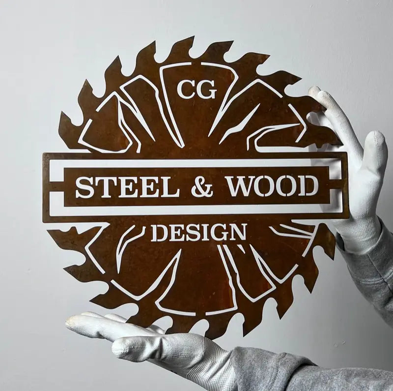 Logo-Schild in Kreissägen-Form